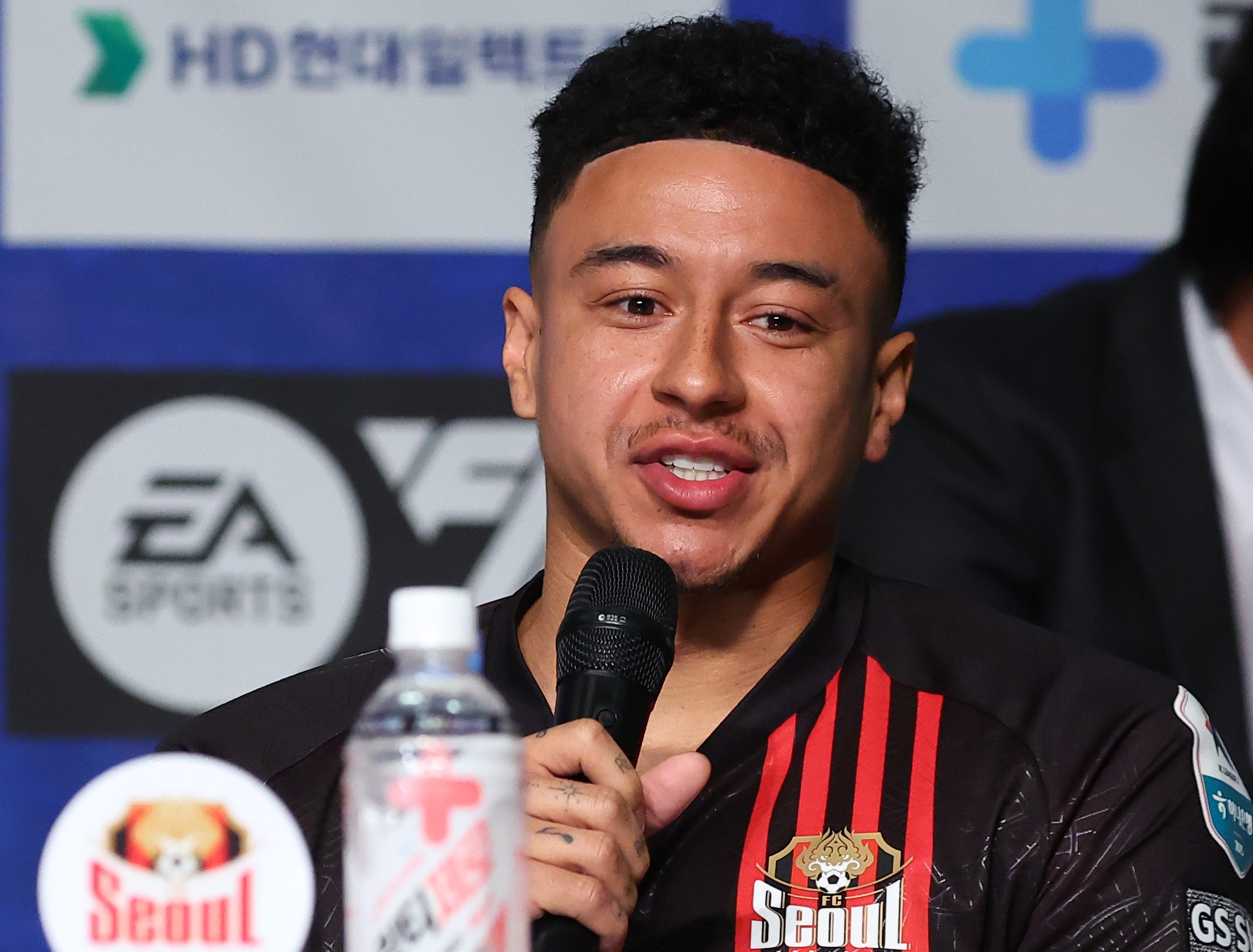 红魔门神！23岁拉门斯为比利时出战扑出必进球，曼联2100万欧引进